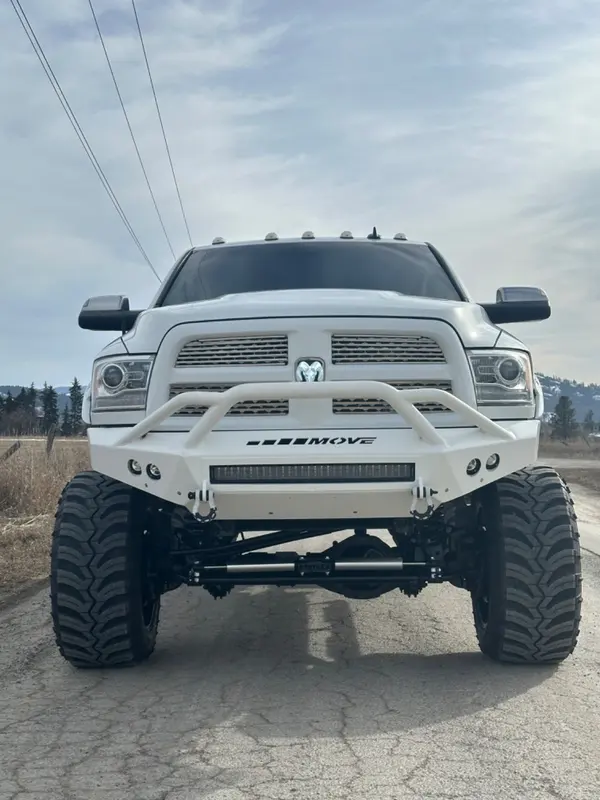 2018 Ram 3500 Cummins, 8 inch BDS long-arm, 37x14.50R22 on 22x14 Fuel