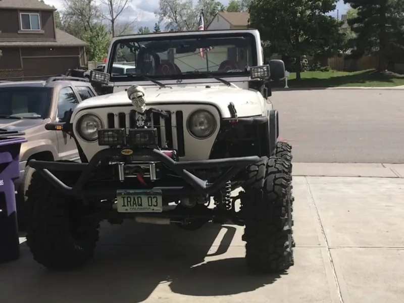 98 Jeep Wrangler 6 inch lift 35X12.50 by 17