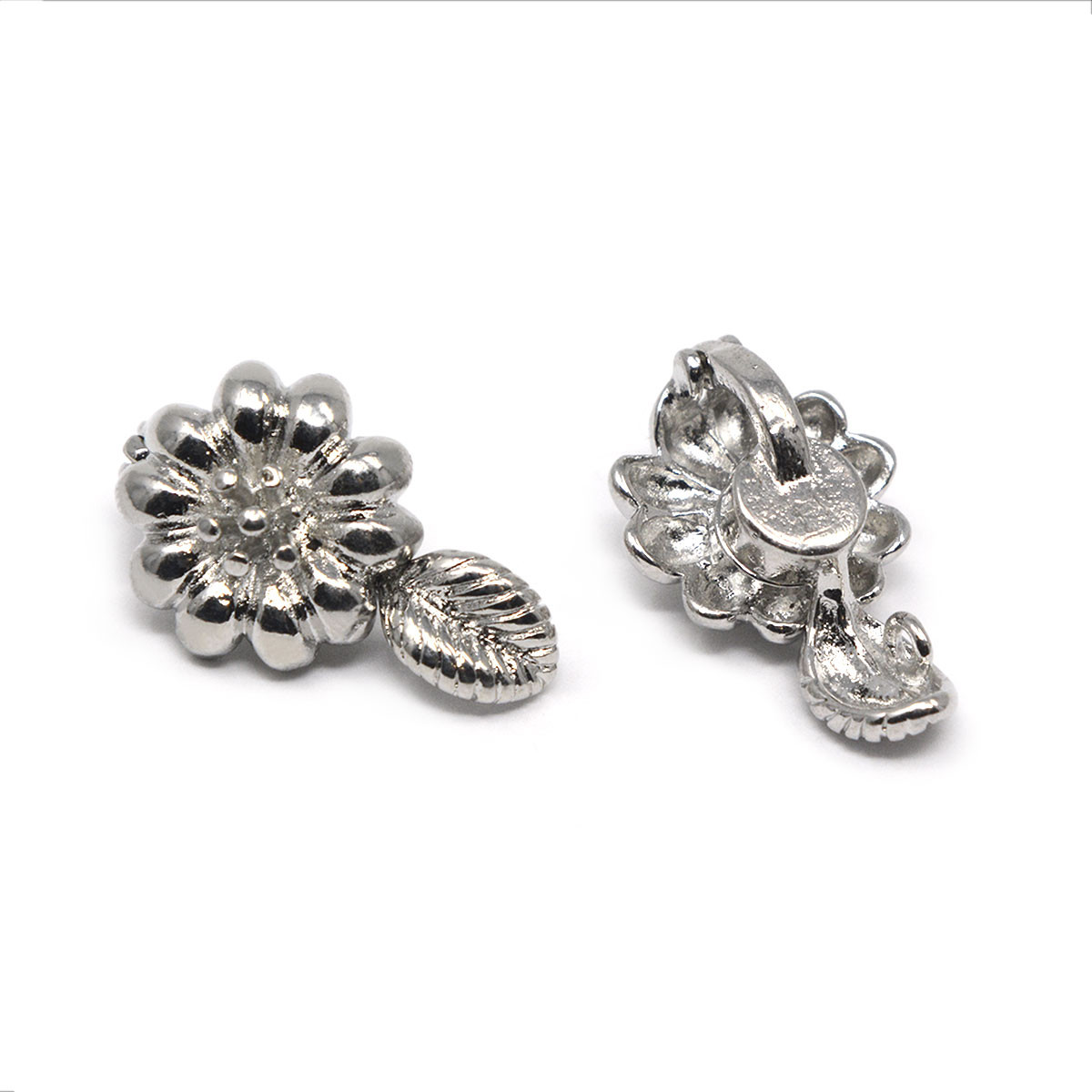<img src="Silver Colored Sunflower Neodymium Magnetic Bracelet Clasp  Sunflower Neodymium magnetic bracelet & jewelry Clasp .png" alt=" magnetic jewelry clasps  magnetic clasp jewelry silver">