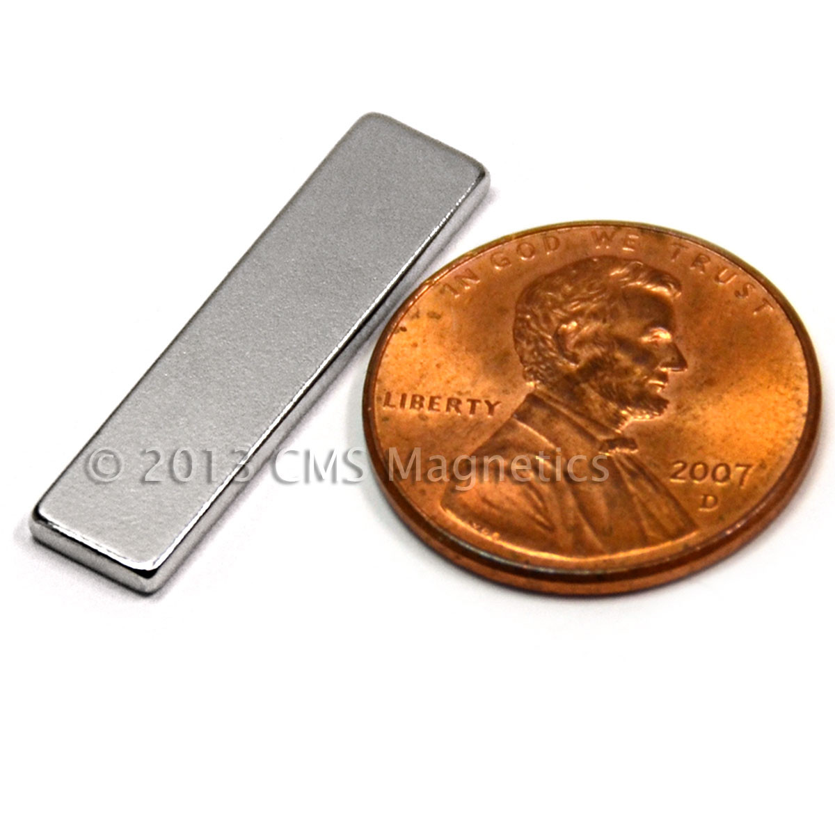 High-Performance Bar Magnet for Creative Solutions