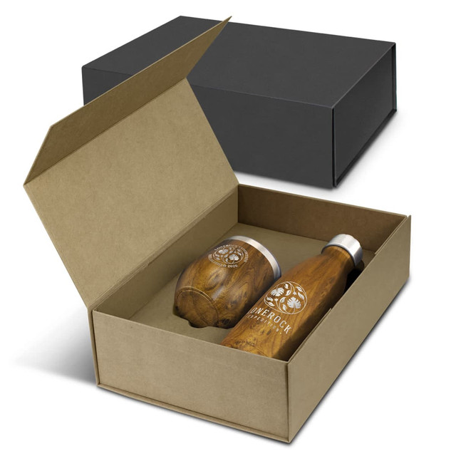A drink bottle and a mug in a gift box, featuring a wood-like finish and a logo. The box is open, revealing the contents.