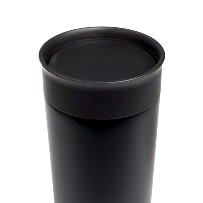 A black stainless steel coffee cup with a smooth, rounded lid and a sleek design. It features a logo.