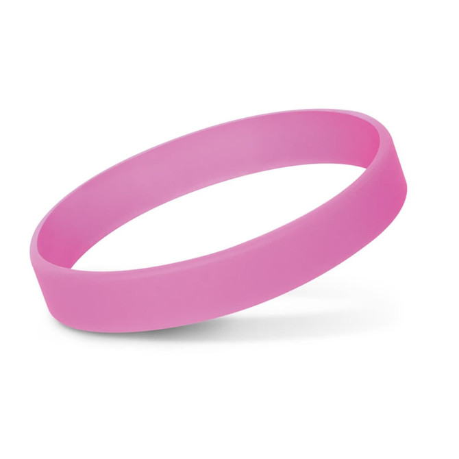 A silicone wristband in a pink color that glows in the dark, designed for exhibitions and events.