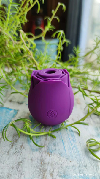 Oh My Sky Clitoral Sucking Rose Vibrator-Purple