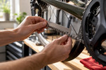 Cyclists Avoid Costly Repairs: Use a Ruler or Chain Checker to Replace Chains at 0.5% Wear