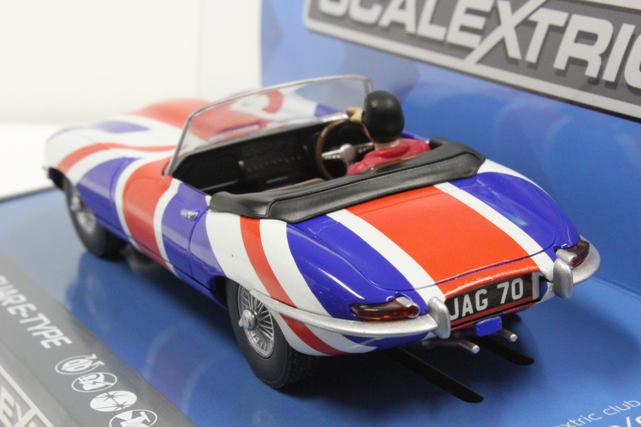  Scalextric Jaguar E Type Union Jack 1:32 Slot Race Car C3878 :  Toys & Games