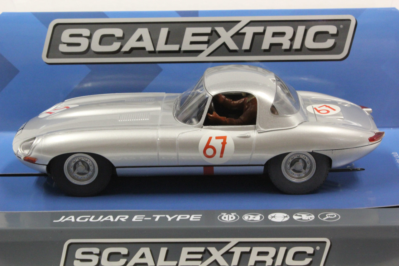 C3952 Scalextric Jaguar E-Type 1963 Nurburgring 1000k, #67 1/32