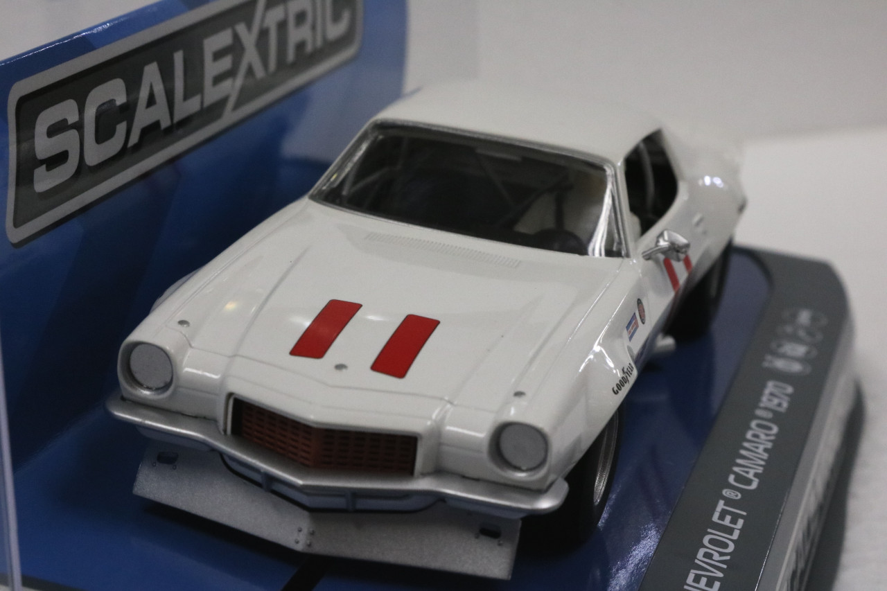 scalextric chevrolet camaro