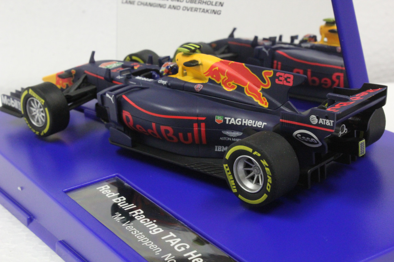 30818 Carrera Digital 132 Red Bull Racing TAG Heuer RB13, #33 1/32 Slot Car