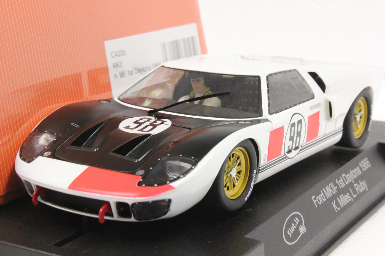 SICA20B Slot.it Ford GT40 Daytona 1st Place Ruby / Miles 1966, #98