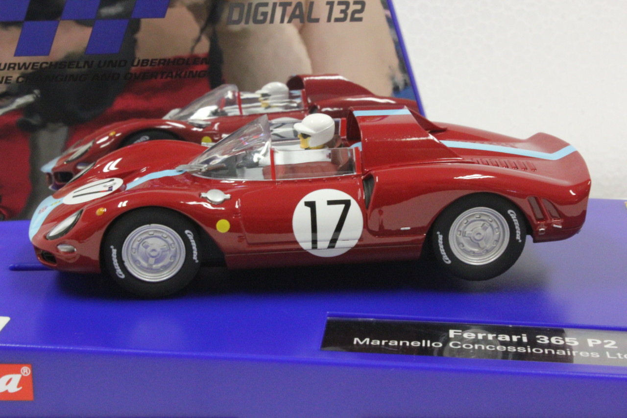 30834 Carrera Digital 132 Ferrari 365 P2 Maranello Concessionaires