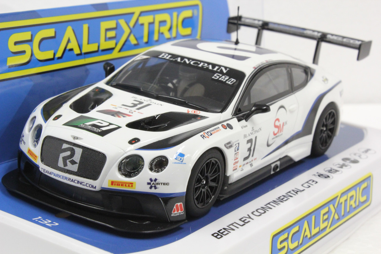 scalextric bentley gt3 racers set