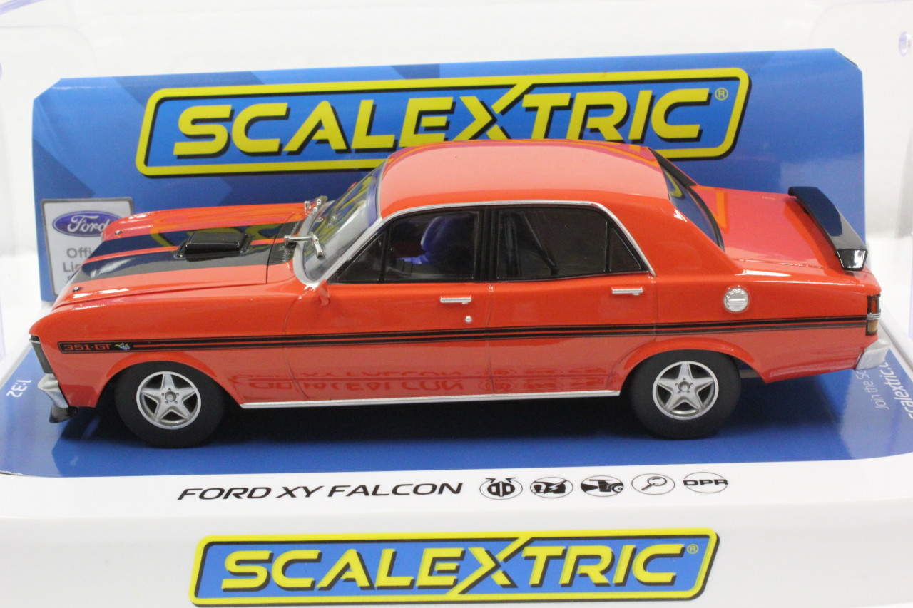C3937 Scalextric Ford XY Falcon 1970 Candy Apple Red 1:32 Slot Car