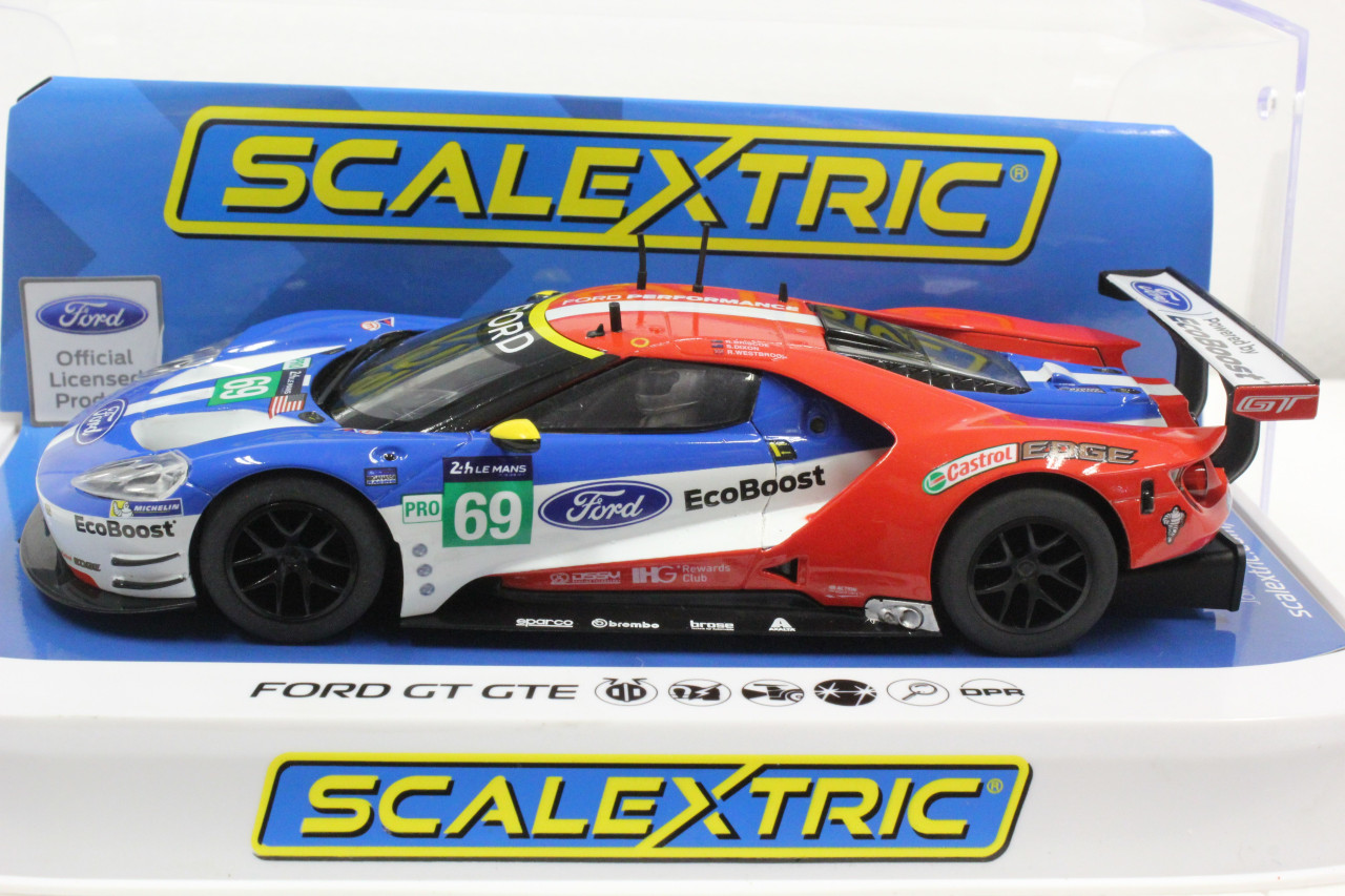 C3858 Scalextric Ford GT GTE Le Mans 2017, #69 1:32 Slot Car DPR