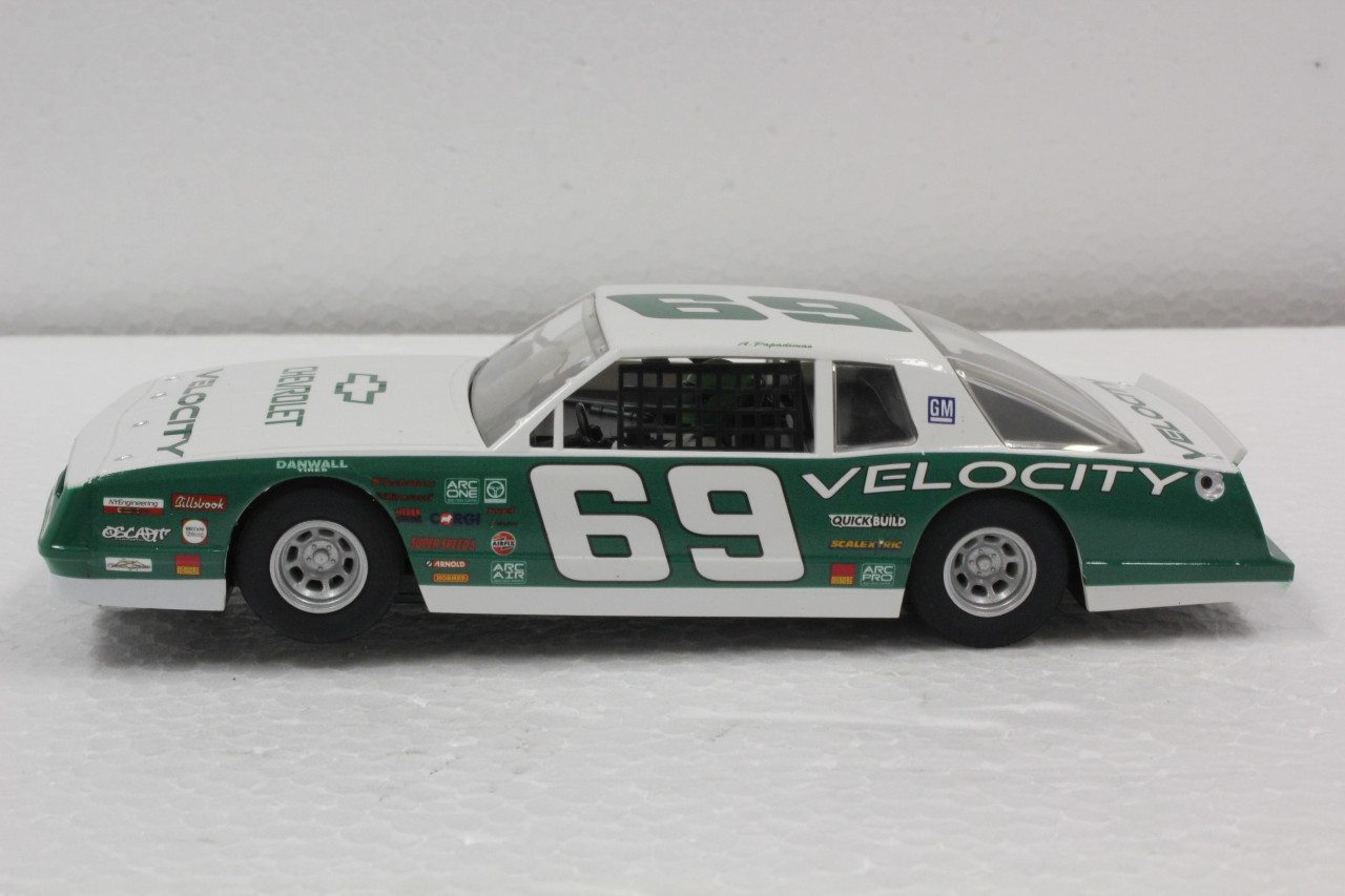シボレー モンテカルロ CHEVROLET No.69 1/32 スロットカー C3947 Scalextric Chevy Monte Carlo 1986, #69 Green 1:32 Slot Car