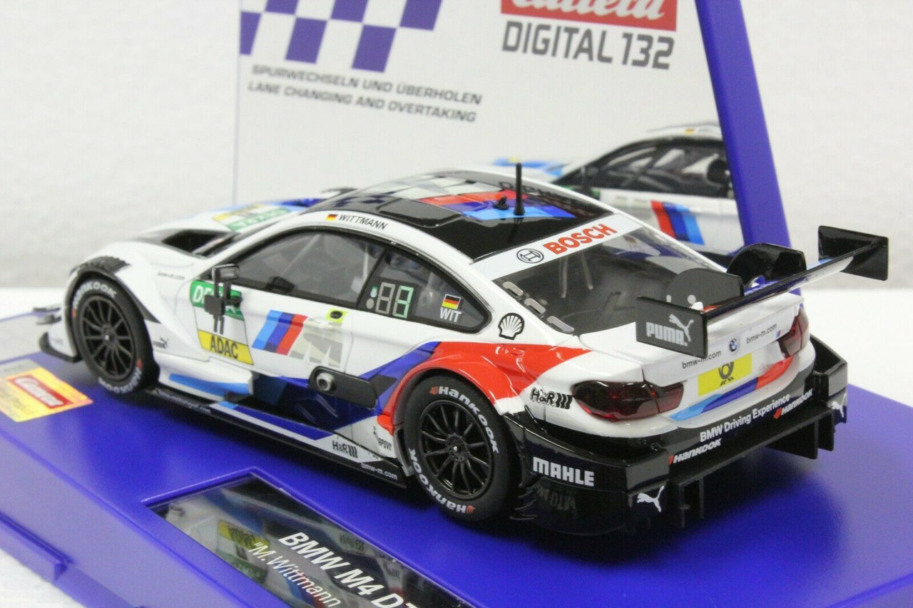 希少【極美品】 M4 DTM 2016 1/18 レッドブル仕様 1/18 BMW M4 DTM 2016 Marco Wittmann BMW TEAM RMG BMW M4 DTM Garage