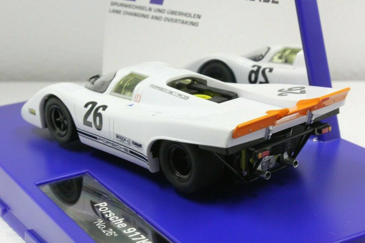 Carrera: Une Porsche 917 et une Alfa Gta pour circuit digital - slot cars  passion