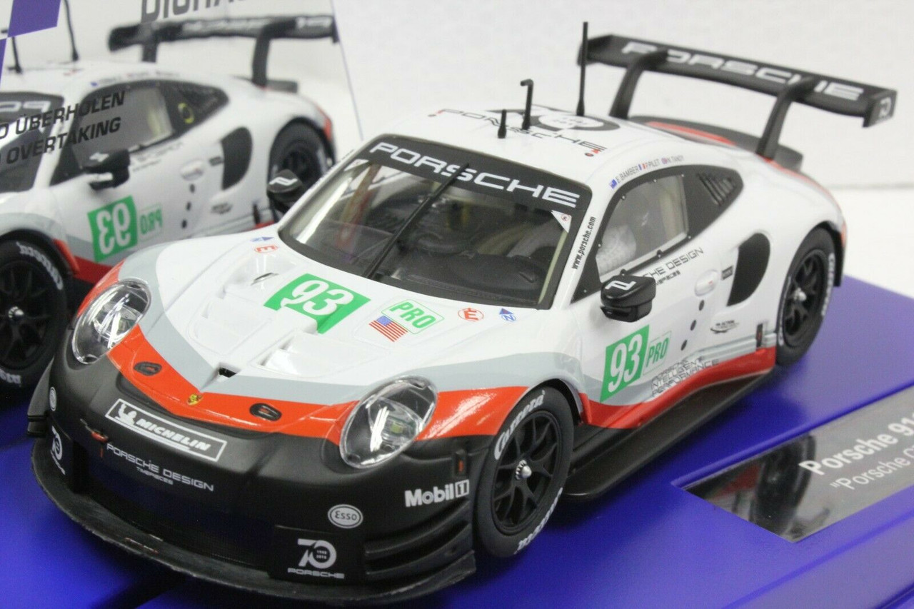 scalextric porsche 911 rsr