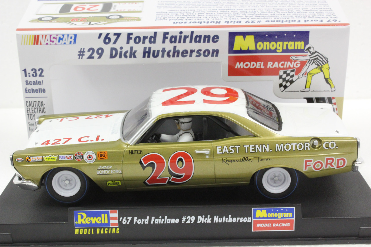 4836 Revell/Monogram 1967 Ford Fairlane Dick Hutcherson 1:32 Slot