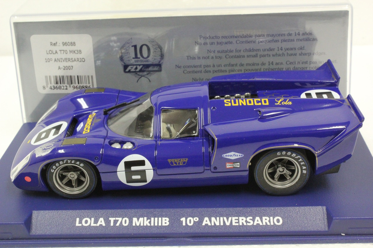 A-2007 Fly Lola T70 MkIIIB 10th Aniversario 1:32 Slot Car - Great