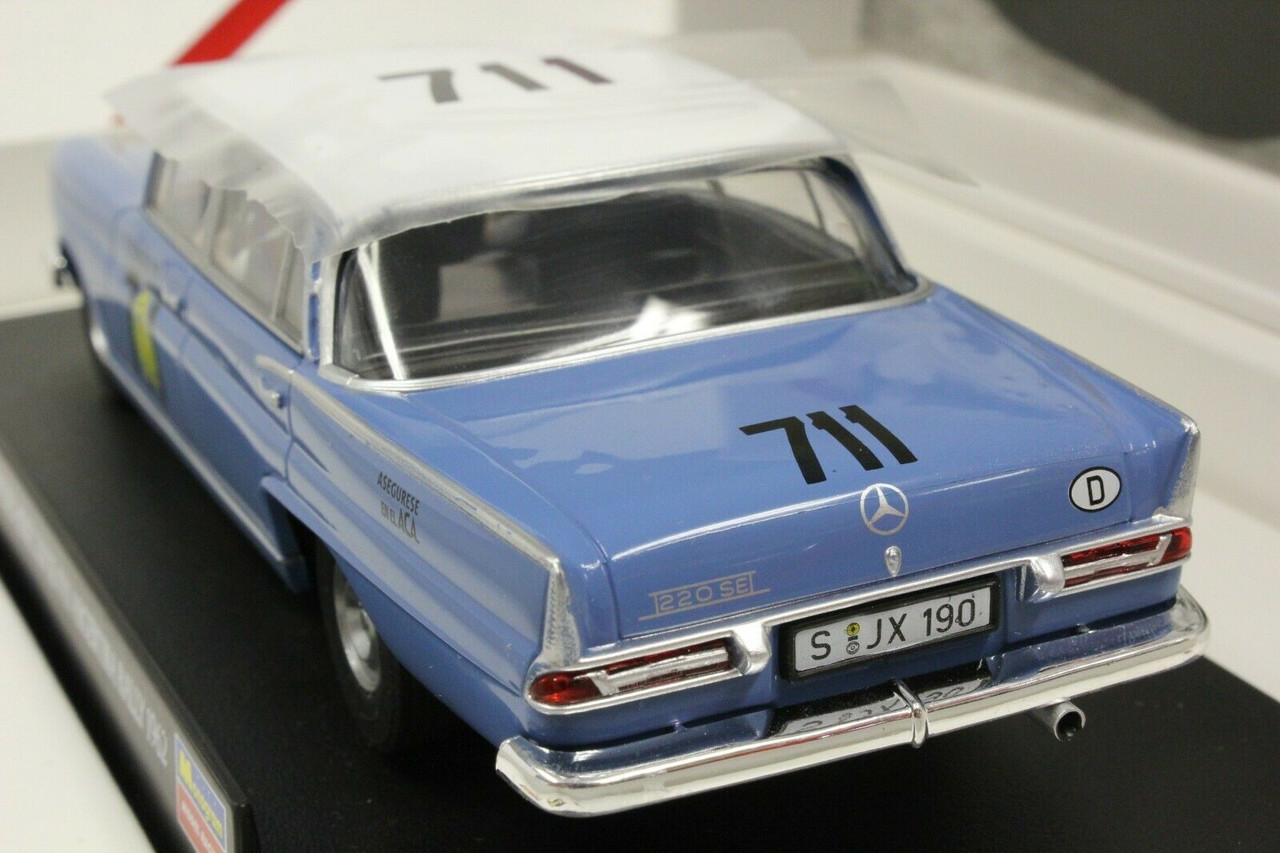 8313 Revell/Monogram Mercedes Benz 220 SE Ltd. Ed. 1:32 Slot Car