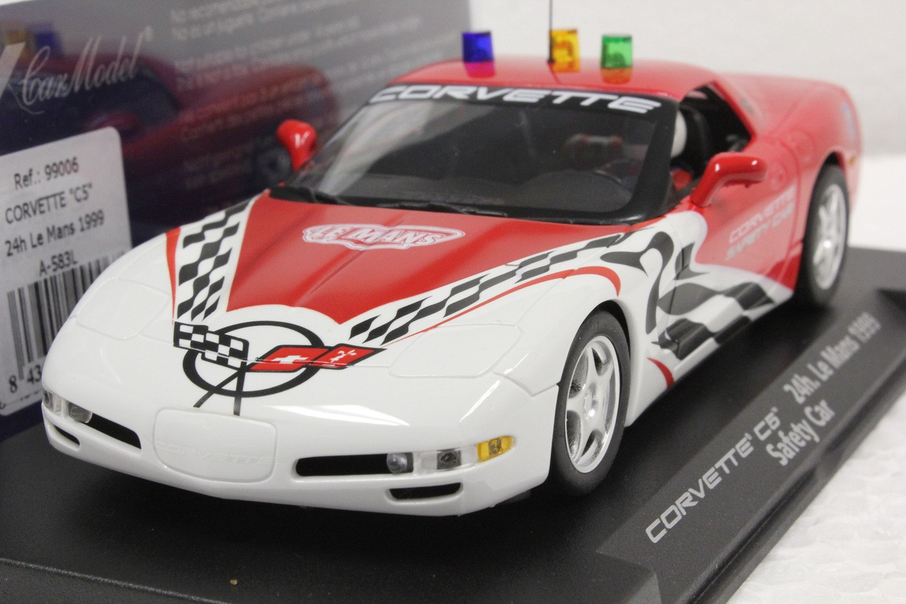 A583L Fly Corvette C5 24H Le Mans 1999 Safety Car with Lights 1:32