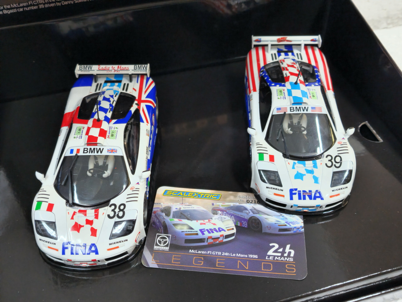 C4012A Scalextric McLaren F1 GTR – Le Mans 1996 Twin Pack 1:32