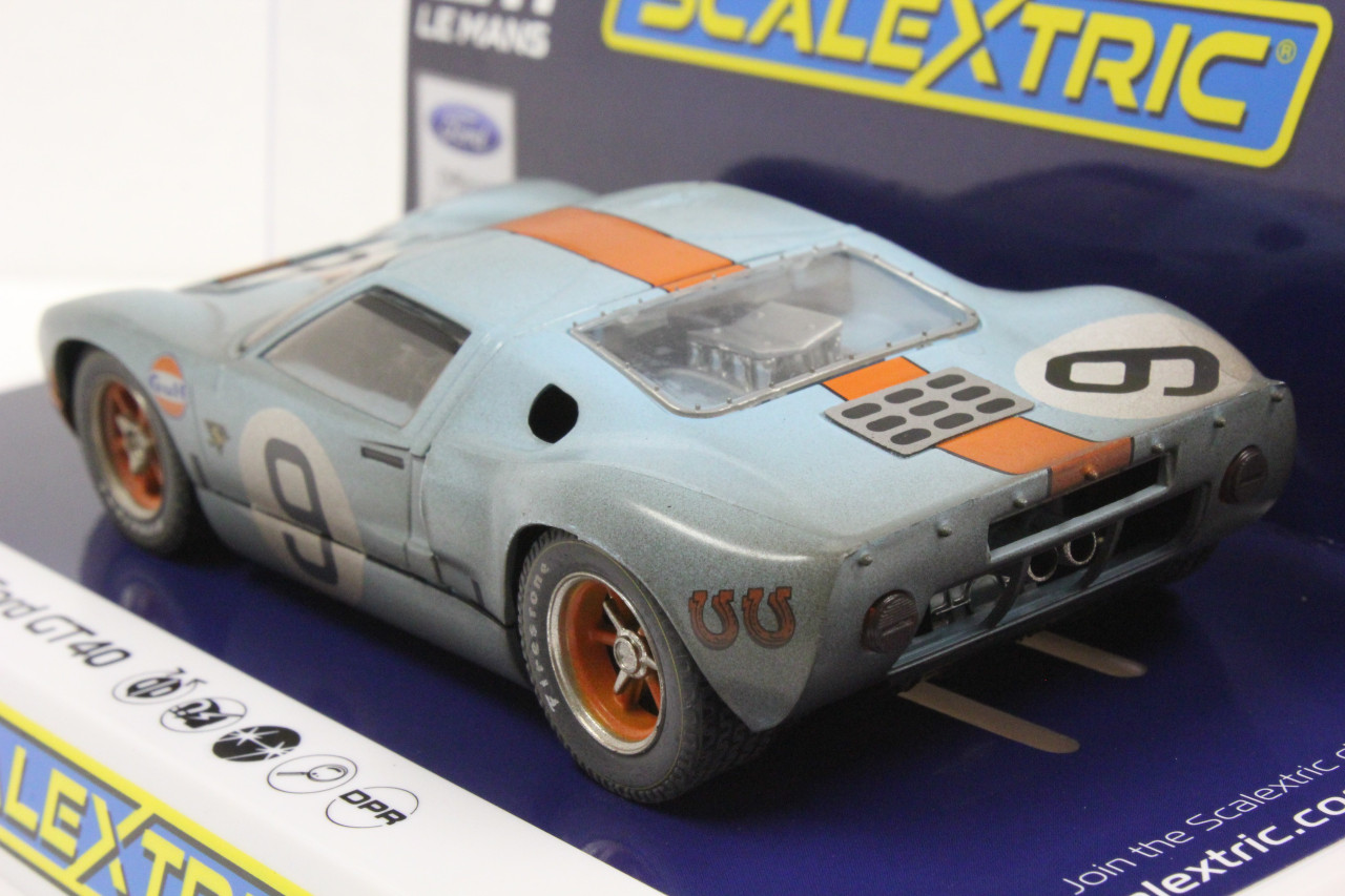 C4104 Scalextric Ford GT40 Gulf Weathered/Dirty Version, #9 1:32