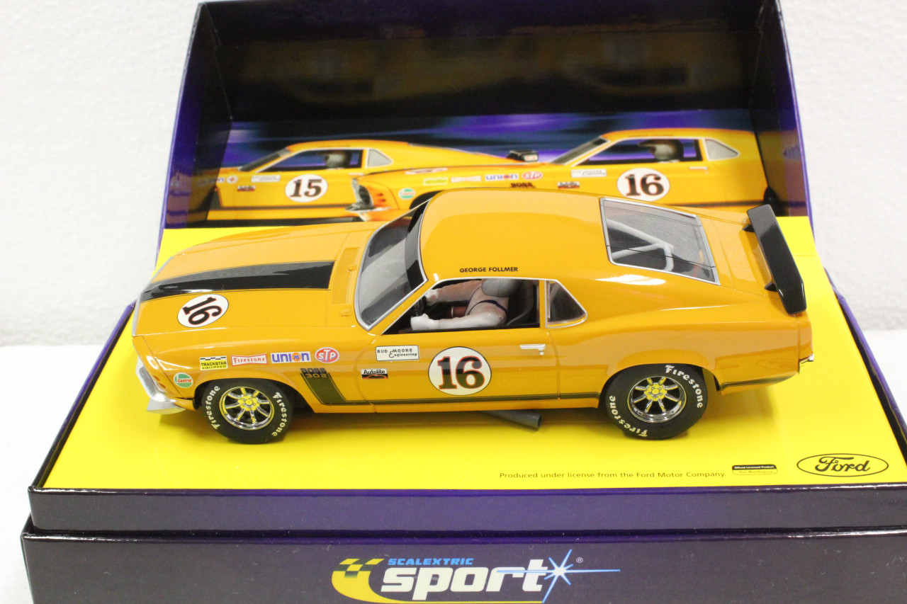 1/32スロットカー SCAREX フォードBOSS 302マスタング 1969