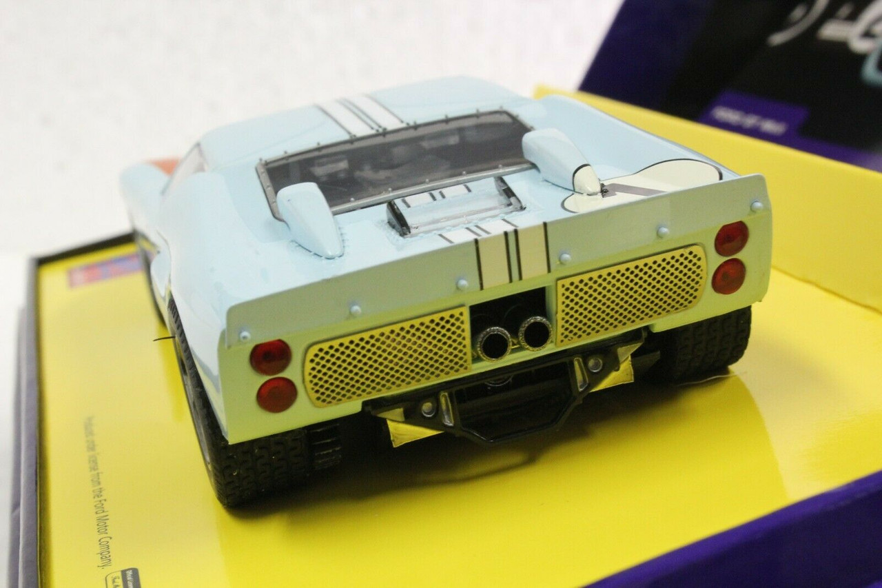 C2464A Scalextric Sport Ford GT MKII Le Mans 1966 Gulf, #1 1:32
