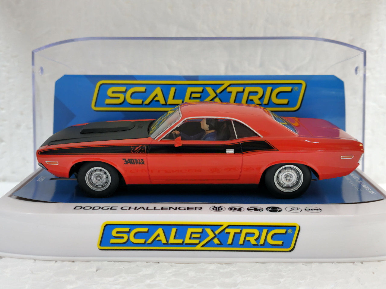 C4065 Scalextric Dodge Challenger Red & Black 1:32 Slot Car - Great  Traditions