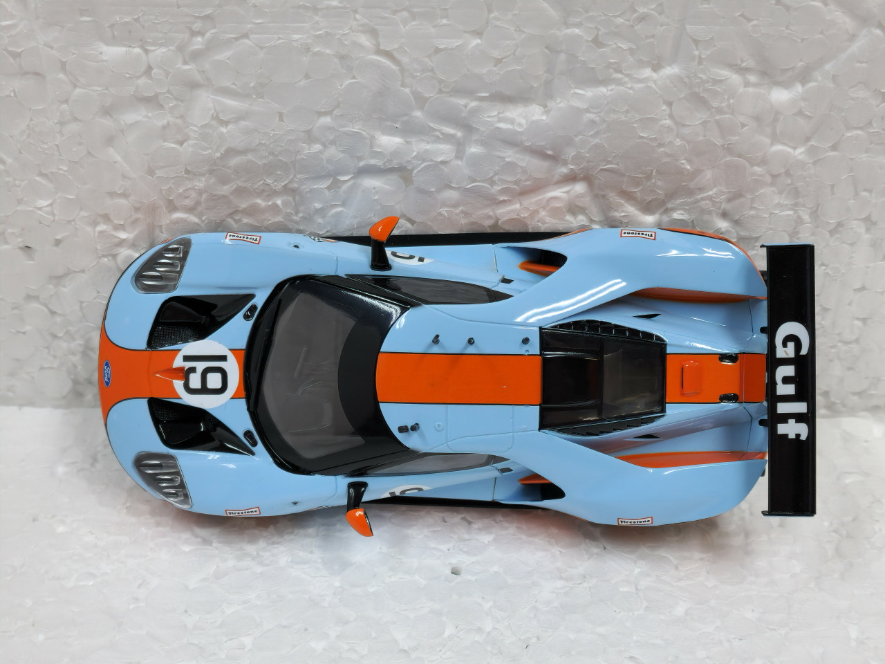 SEC4034 Carrera Digital 132/Scalextric Ford GT GTE Gulf Edition