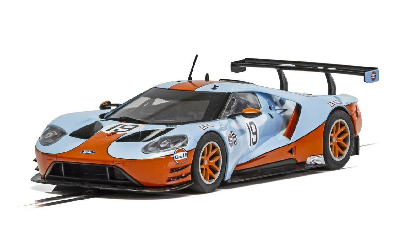 C4034 Scalextric Ford GT GTE Gulf Edition, #19 1:32 Slot Car *DPR