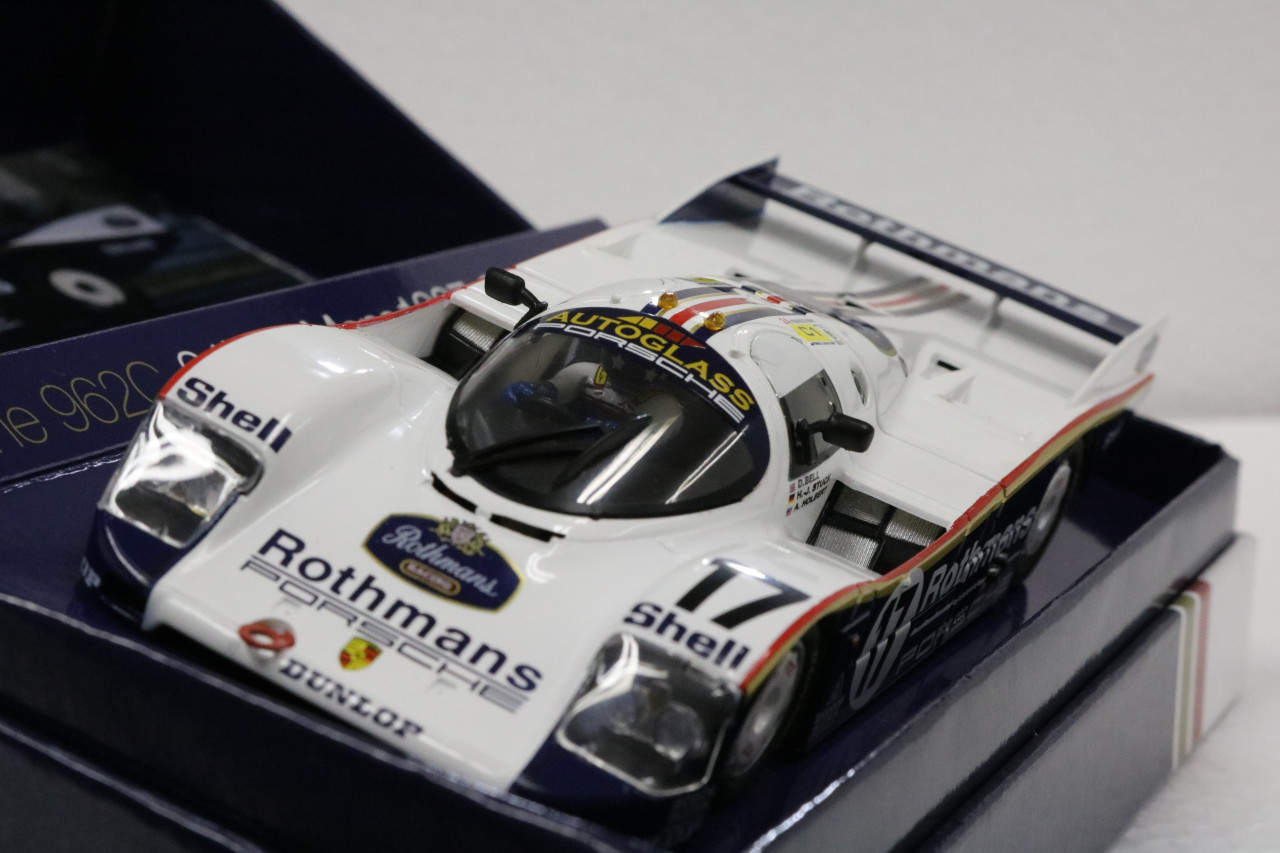 SICW20 Slot.it Porsche 962C Rothmans Le Mans Winner 1987, #17 1:32
