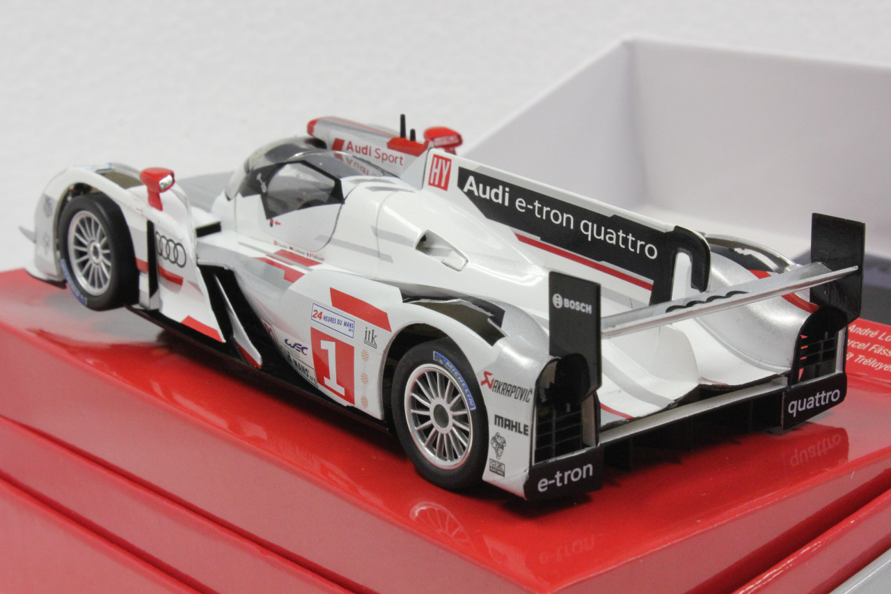 ミニカー Audi R18 e-tron quattro Le Mans '14 1:18 Spark 1:18 Audi R18 e-tron quattro #2 Winner 24h LeMans 2014