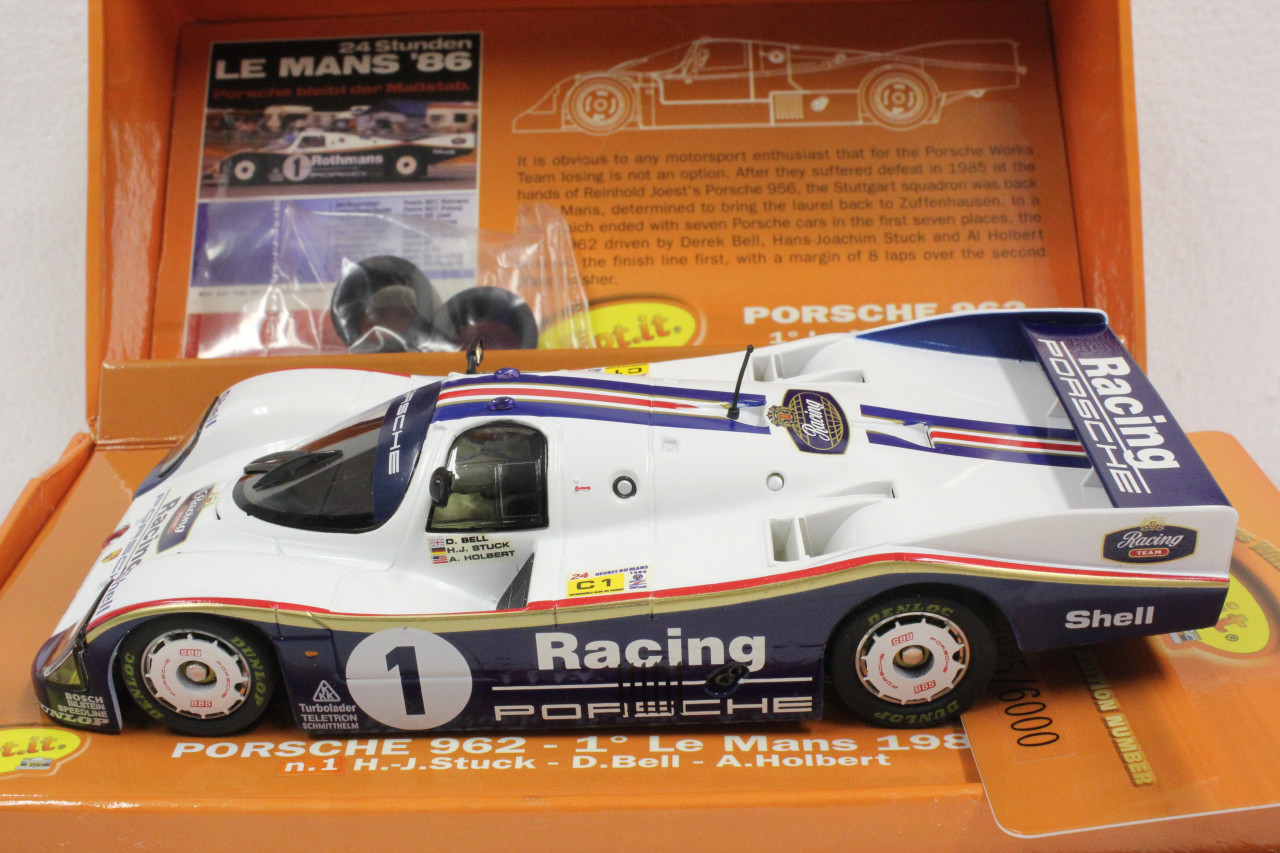 SICW04 Slot.it Porsche 962C Le Mans 1986, #1 1:32 Slot Car - Great