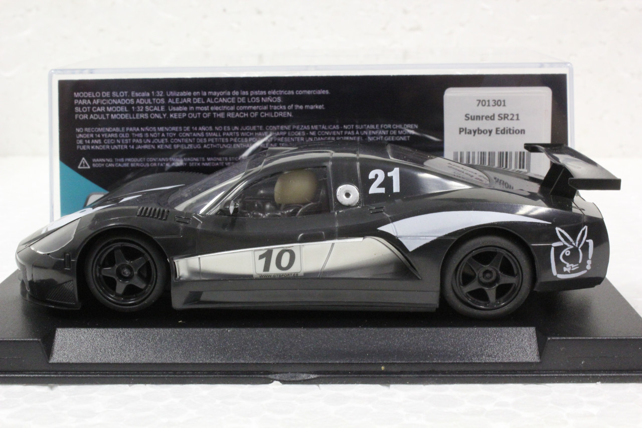 701301 Fly Sunred SR21 Playboy Edition, #10, #21 1:32 Slot Car