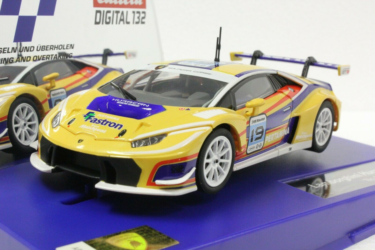 30766 Carrera Digital 132 Lamborghini Huracan GT3, #19 1:32