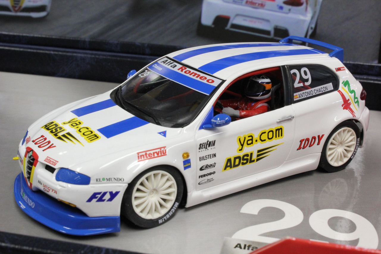 ALFA ROMEO 147 GTA Cup (2003) ミニカー Alfa 147 GTA Cup Test Challenge 2003 Grabrielle Tarquini | A