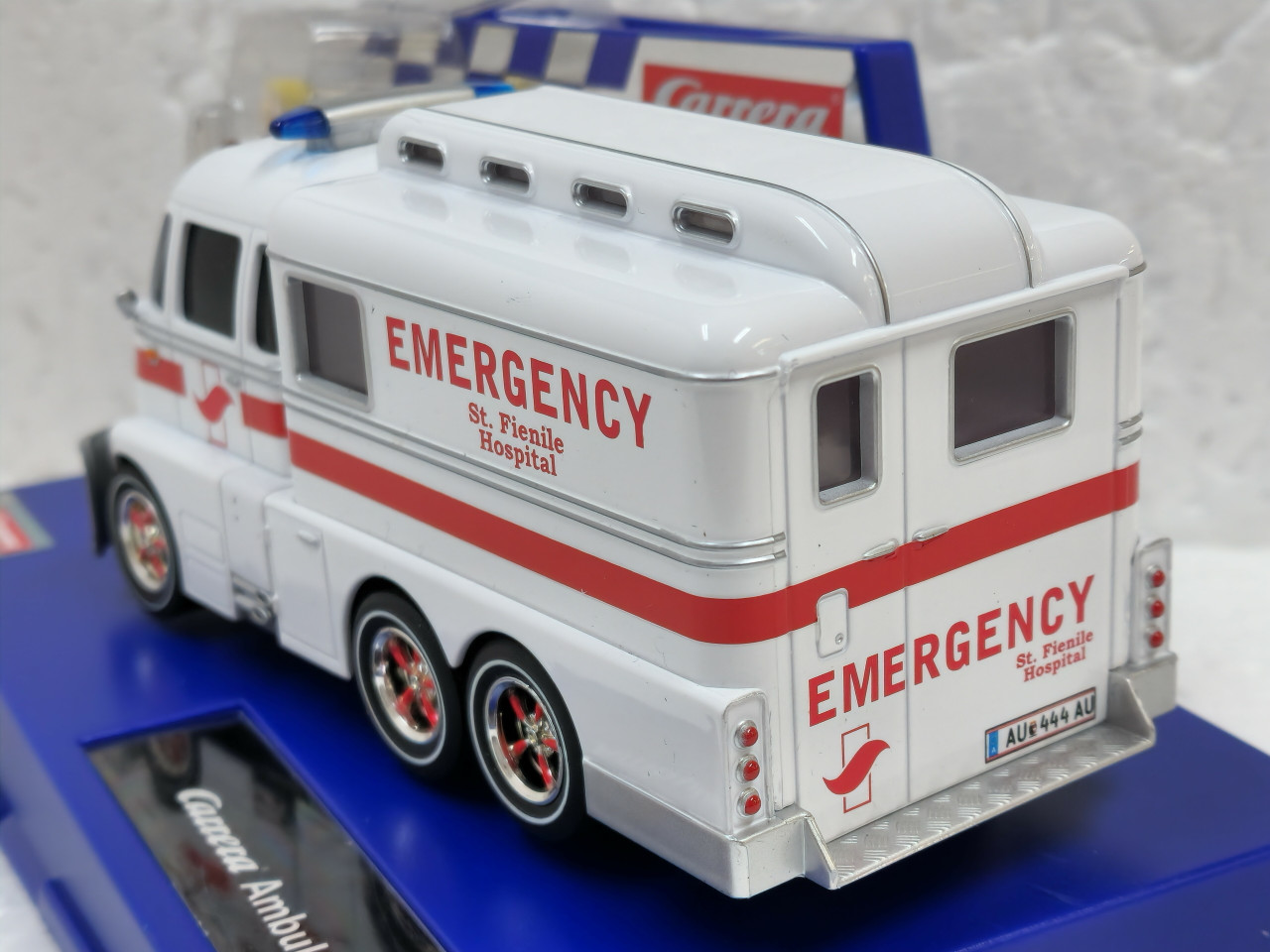 Carrera 1/32 救急車 Ambulanz スロットカー Carrera 1/32 救急車 Ambulanz スロットカー