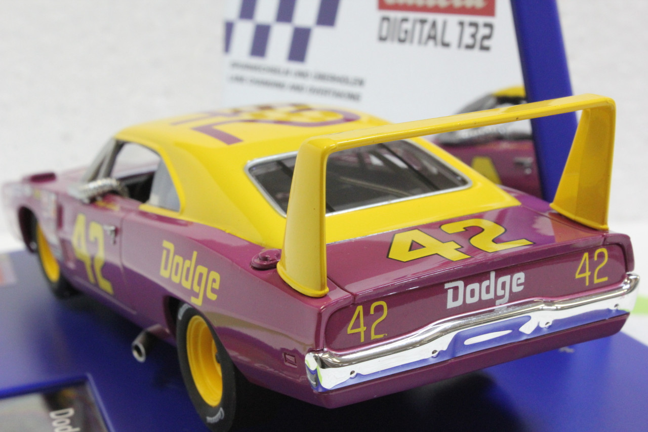 30941 Carrera Digital 132 Dodge Charger Daytona, #42 1:32 Slot Car