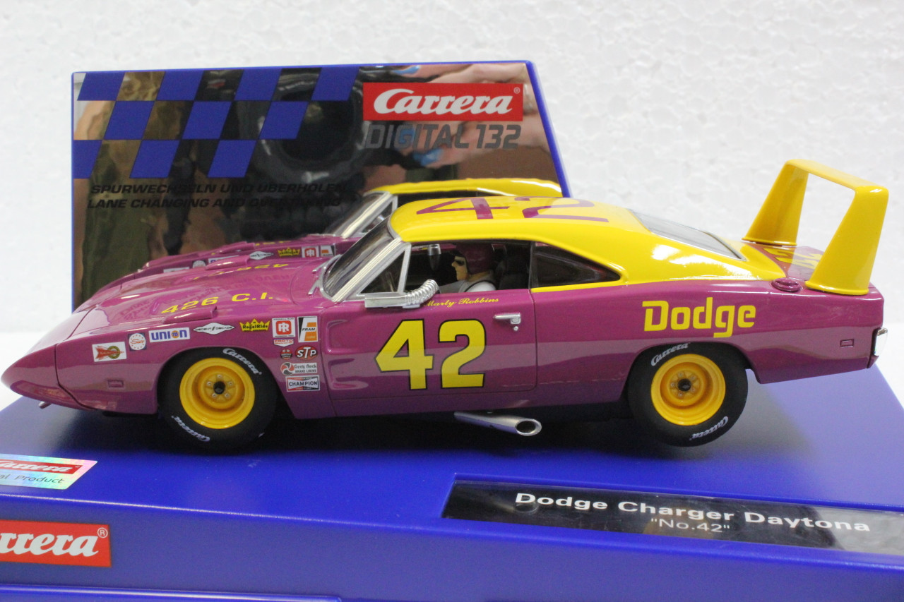 30941 Carrera Digital 132 Dodge Charger Daytona, #42 1:32 Slot Car