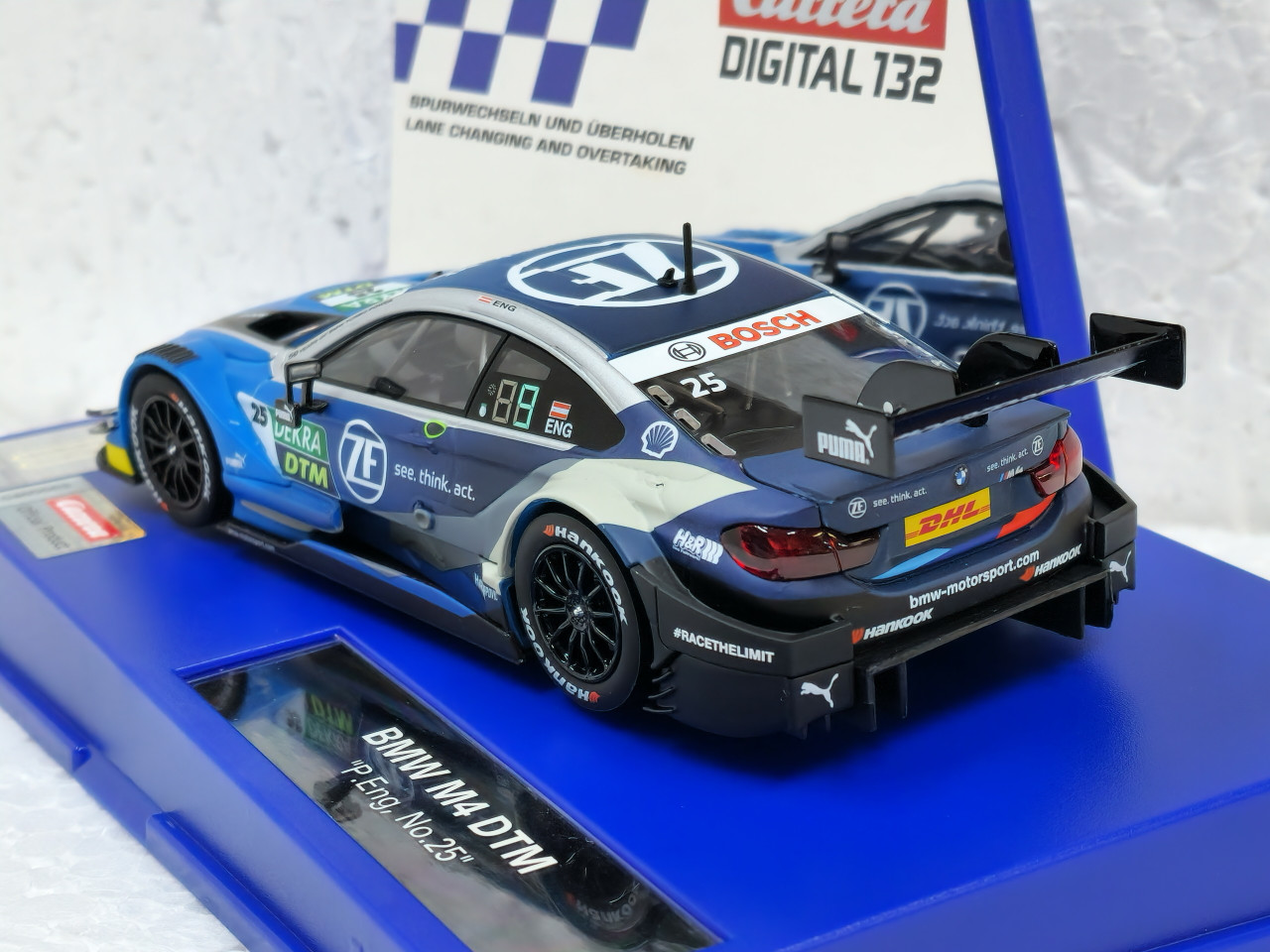 30938 Carrera Digital 132 BMW M4 DTM P. Eng, #25 1:32 Slot