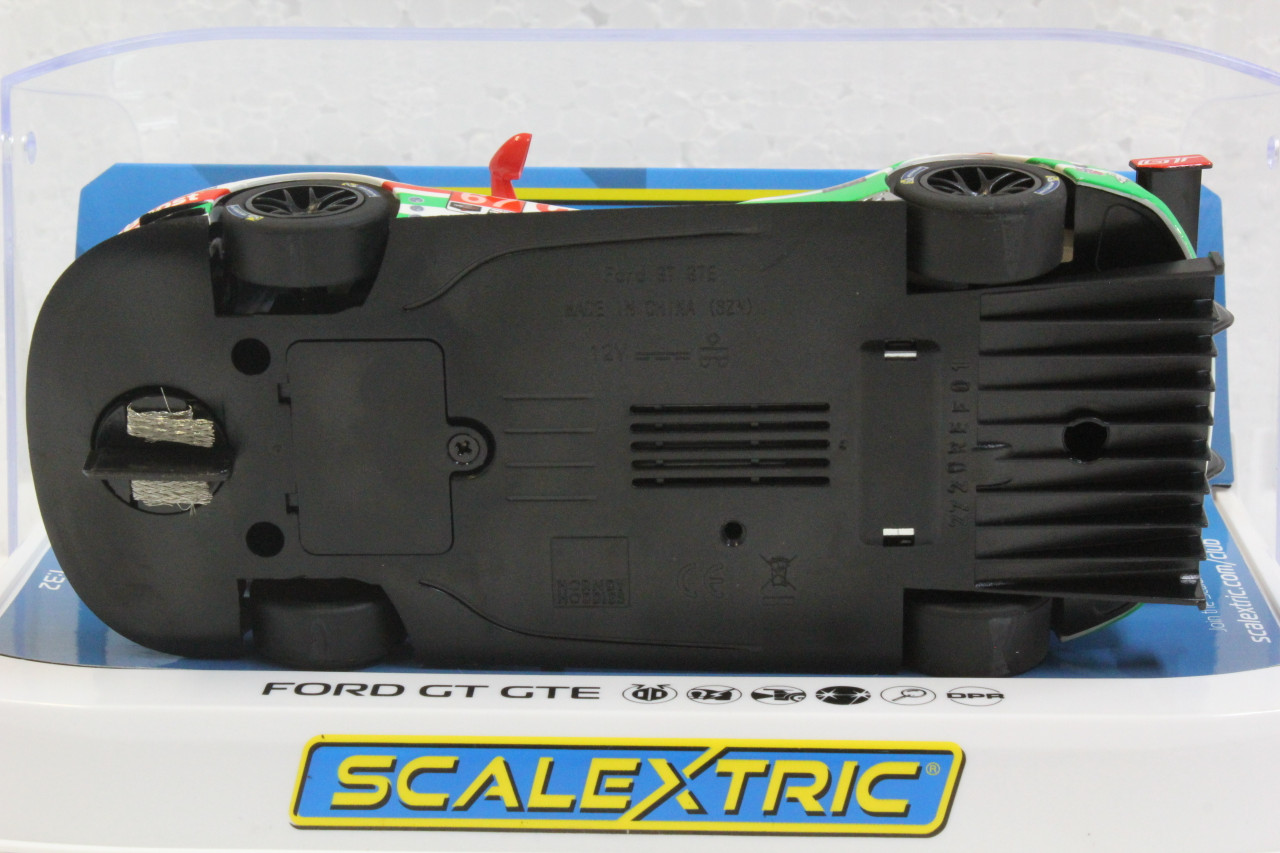 SEC4151 Carrera Digital 132/Scalextric Ford GT GTE Castrol, #67 1