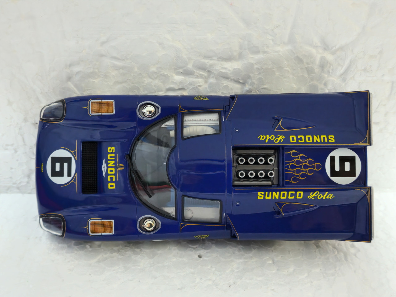 Carrera Lola T70 MkIIIb No.6スロットカー 23898 Carrera Digital 124 Lola T70 MKIIIb, #6 1:24 Slot Car w