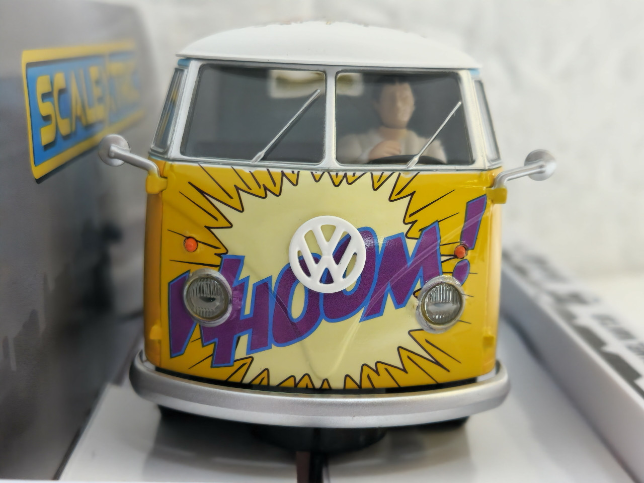 C3933 Scalextric VW Volkswagen Bus Panel Van T1b DC Comics 1:32 Slot Car  *DPR*