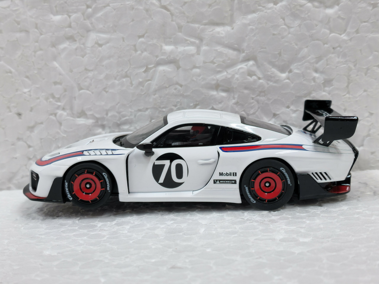 30922 Carrera Digital 132 Porsche 935 GT2, #70 1:32 Slot Car - Great  Traditions