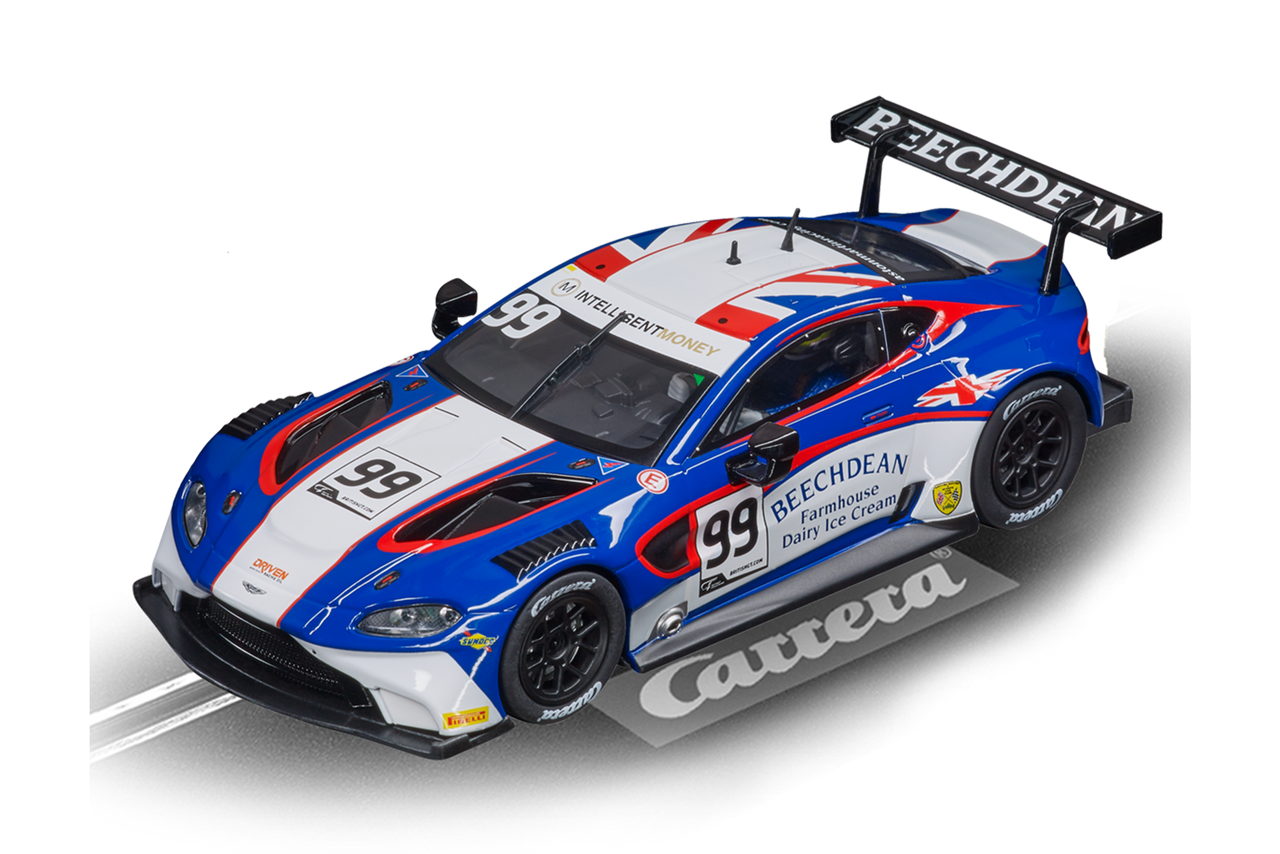 30931 Carrera Digital 132 Aston Martin Vantage GTE Beechdean