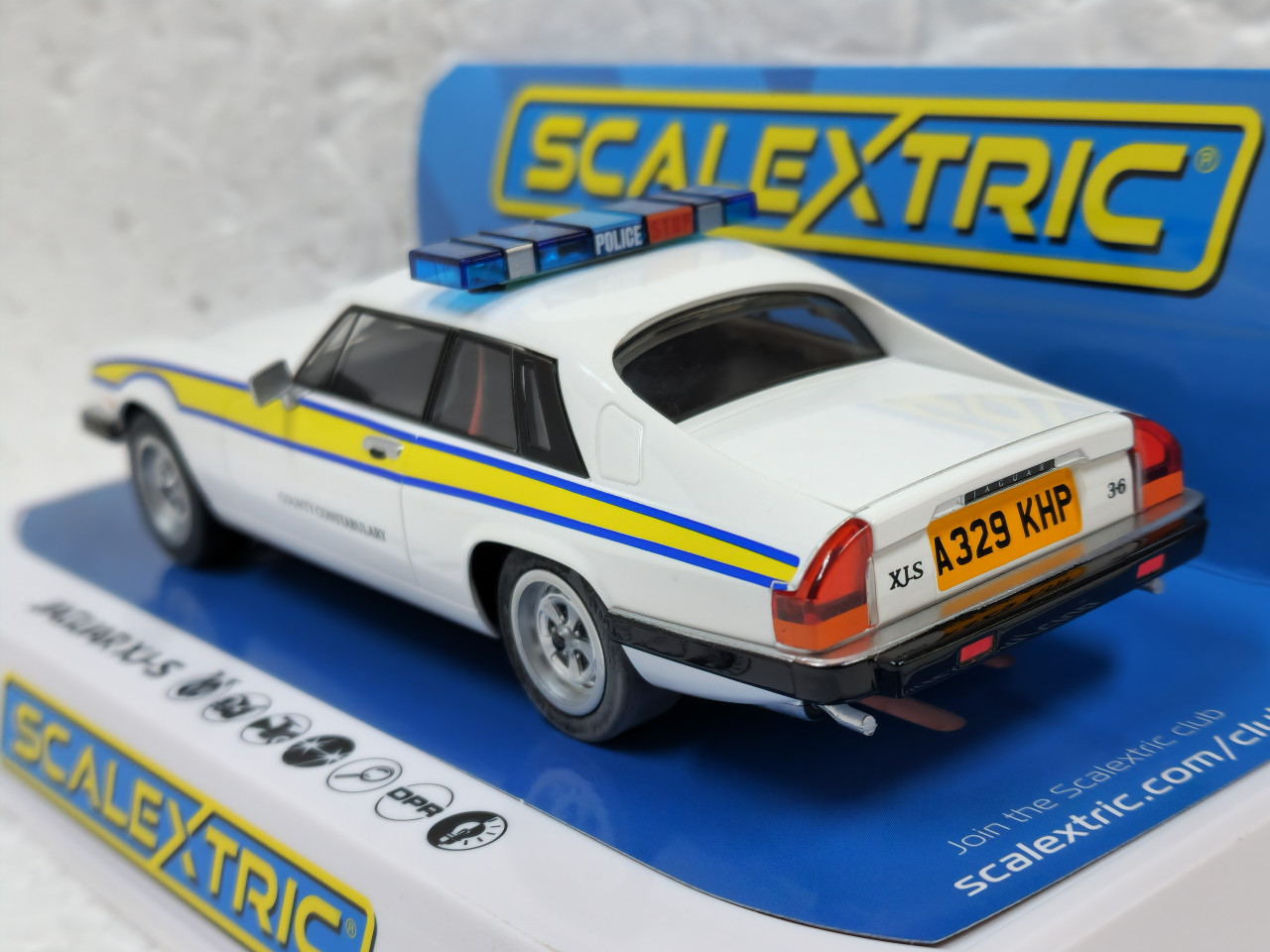 草*衛様 SCALEXTRIC POLE POSITION 1:32 s-l400.jpg