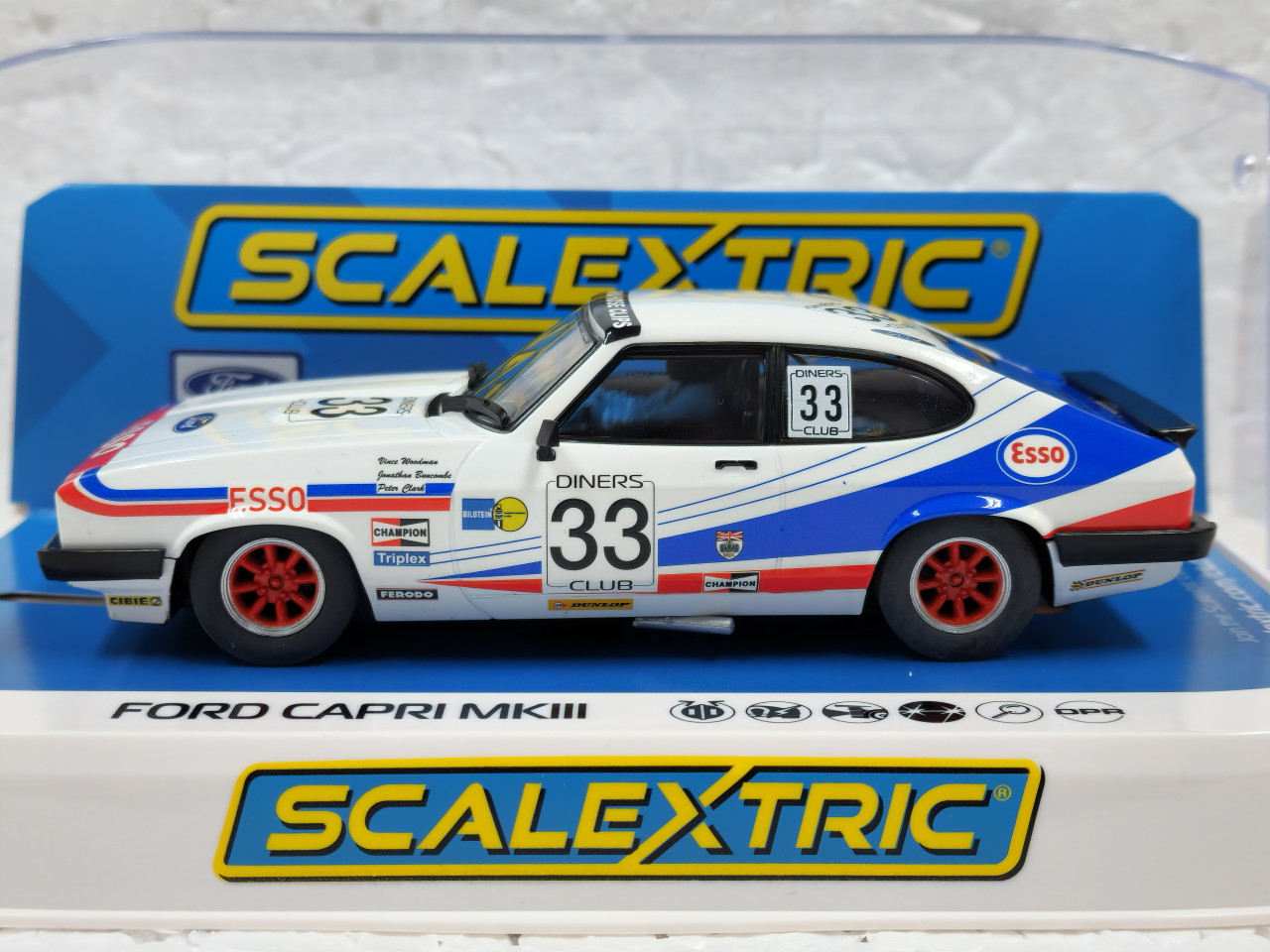 C4222 Scalextric Ford Capri MKIII Spa 24hrs 1981, #33 1:32 Slot